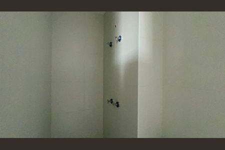 Apartamento à venda com 178m², 3 quartos e 2 vagas Apartamento à venda com 178m², 3 quartos e 2 vagasBanheiro de serviço