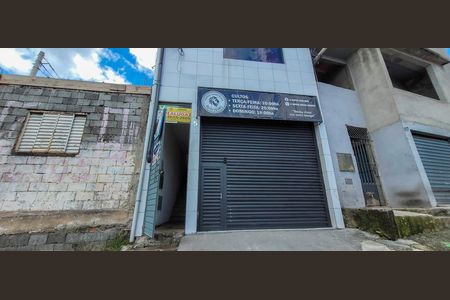 Casa para alugar com 2 quartos, 70m² em Residencial Pamela, Itaquaquecetuba