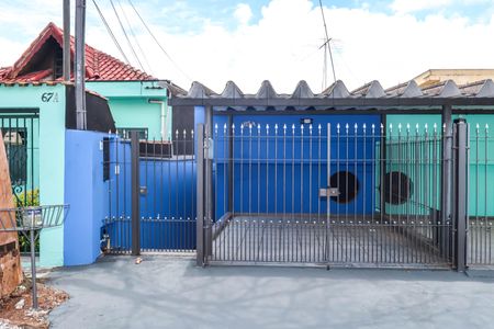 Casa para alugar com 50m², 1 quarto e 1 vaga Casa para alugar com 50m², 1 quarto e 1 vagaFachada