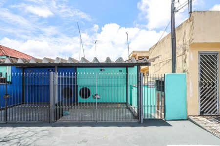 Casa para alugar com 50m², 2 quartos e sem vaga Casa para alugar com 50m², 2 quartos e sem vagaFachada