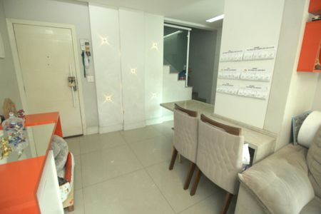 Apartamento à venda com 140m², 3 quartos e 2 vagasCopa