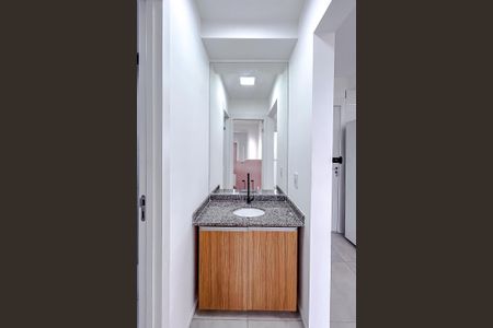 Apartamento para alugar com 34m², 2 quartos e sem vagaBanheiro