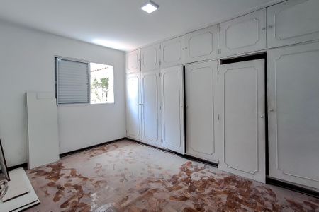 Casa à venda com 160m², 2 quartos e 5 vagasQuarto 2