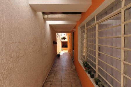 Casa para alugar com 250m², 3 quartos e 2 vagas Casa para alugar com 250m², 3 quartos e 2 vagasCorredor