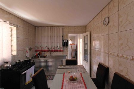 Casa para alugar com 250m², 3 quartos e 2 vagas Casa para alugar com 250m², 3 quartos e 2 vagasCozinha