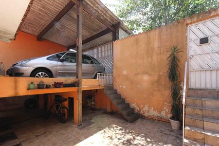 Casa para alugar com 250m², 3 quartos e 2 vagas Casa para alugar com 250m², 3 quartos e 2 vagasQuintal