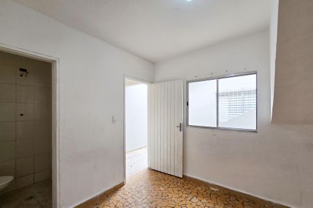 Casa à venda com 128m², 2 quartos e 2 vagasQuarto de Serviço