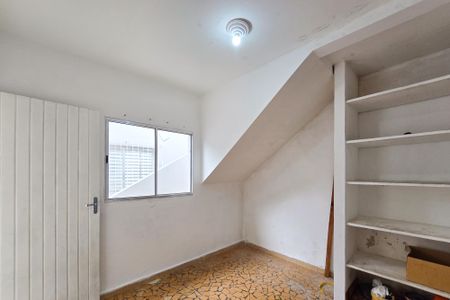 Casa à venda com 128m², 2 quartos e 2 vagasQuarto de Serviço