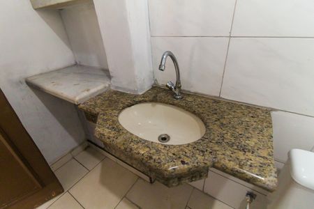 Casa para alugar com 42m², 1 quarto e sem vagaBanheiro