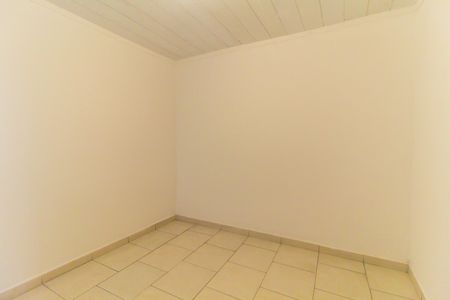 Quarto de casa para alugar com 1 quarto, 42m² em Vila Carmosina, São Paulo