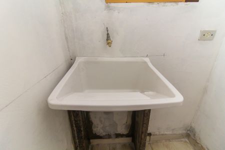 Casa para alugar com 42m², 1 quarto e sem vagaÁrea de Serviço