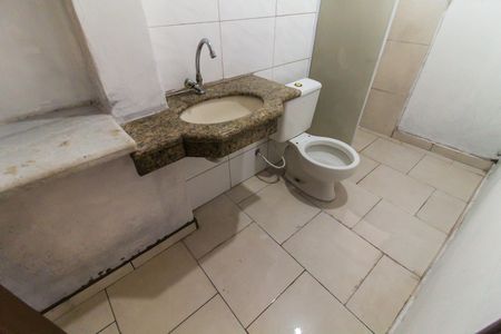 Casa para alugar com 42m², 1 quarto e sem vagaBanheiro