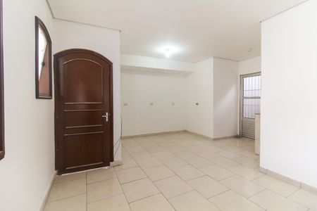 Sala/Cozinha de casa para alugar com 1 quarto, 42m² em Vila Carmosina, São Paulo