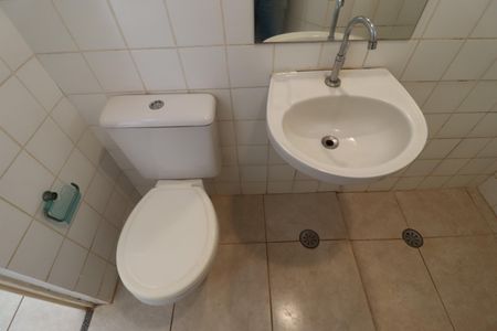 Apartamento para alugar com 67m², 3 quartos e 1 vagaBanheiro 