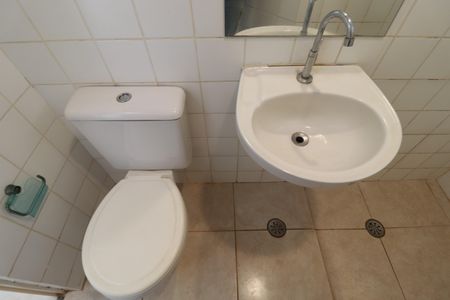 Apartamento para alugar com 67m², 3 quartos e 1 vagaBanheiro 