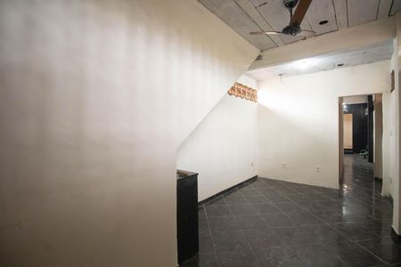 Sala de casa para alugar com 1 quarto, 100m² em Trindade, São Gonçalo