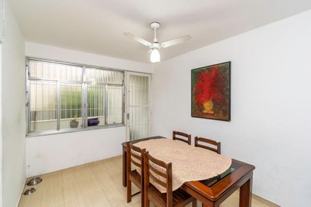 Casa à venda com 342m², 5 quartos e 3 vagas Casa à venda com 342m², 5 quartos e 3 vagasCopa