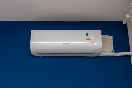 Casa à venda com 342m², 5 quartos e 3 vagas Casa à venda com 342m², 5 quartos e 3 vagasQuarto 2