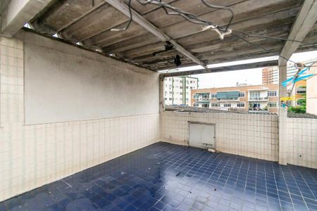 Casa à venda com 342m², 5 quartos e 3 vagas Casa à venda com 342m², 5 quartos e 3 vagasTerraço