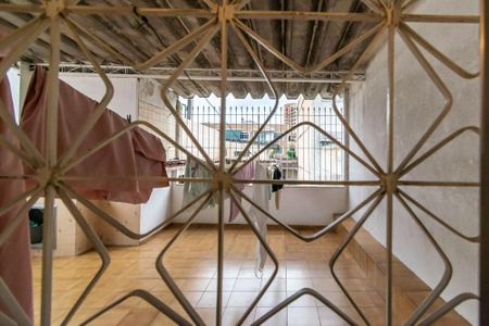 Casa à venda com 342m², 5 quartos e 3 vagas Casa à venda com 342m², 5 quartos e 3 vagasVista do Quarto 3