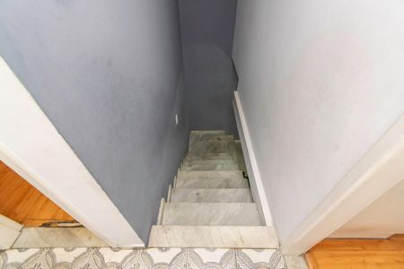 Casa à venda com 342m², 5 quartos e 3 vagas Casa à venda com 342m², 5 quartos e 3 vagasHall do 2º andar