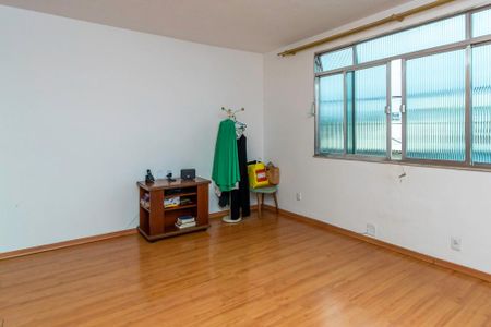 Casa à venda com 342m², 5 quartos e 3 vagas Casa à venda com 342m², 5 quartos e 3 vagasSuíte