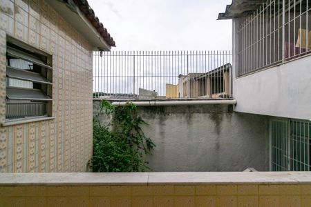 Casa à venda com 342m², 5 quartos e 3 vagas Casa à venda com 342m², 5 quartos e 3 vagasFundos - Vista da Kitnet