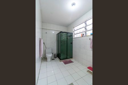 Casa à venda com 342m², 5 quartos e 3 vagas Casa à venda com 342m², 5 quartos e 3 vagasBanheiro da Suíte