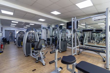 Apartamento para alugar com 42m², 1 quarto e 1 vaga Apartamento para alugar com 42m², 1 quarto e 1 vagaÁrea comum - Academia