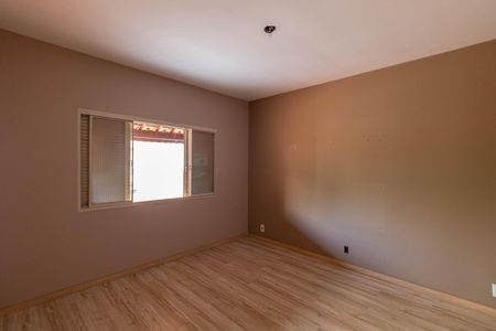 Casa à venda com 125m², 3 quartos e 2 vagas Casa à venda com 125m², 3 quartos e 2 vagasQuarto 1