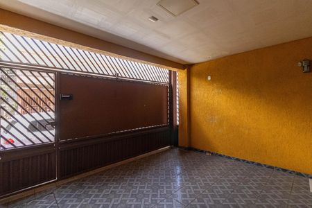 Casa à venda com 125m², 3 quartos e 2 vagas Casa à venda com 125m², 3 quartos e 2 vagasGaragem