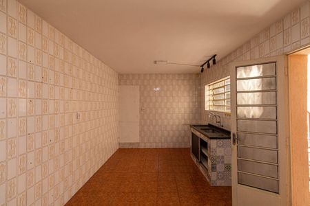 Casa à venda com 125m², 3 quartos e 2 vagas Casa à venda com 125m², 3 quartos e 2 vagasCozinha