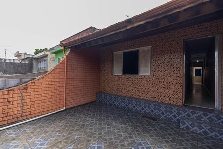 Casa à venda com 125m², 3 quartos e 2 vagas Casa à venda com 125m², 3 quartos e 2 vagasVaranda