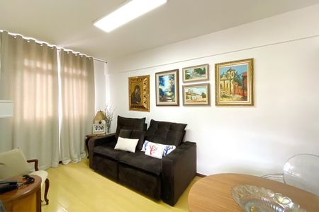 Sala de apartamento para alugar com 1 quarto, 40m² em Carmo, Belo Horizonte