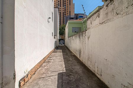 Casa à venda com 78m², 2 quartos e 1 vaga Casa à venda com 78m², 2 quartos e 1 vagacorredor para a garagem_2