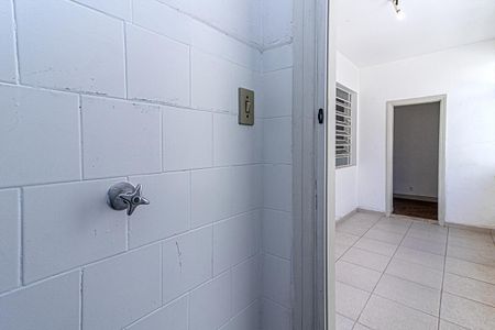 Casa à venda com 78m², 2 quartos e 1 vaga Casa à venda com 78m², 2 quartos e 1 vagabanheiro na área de serviço_4