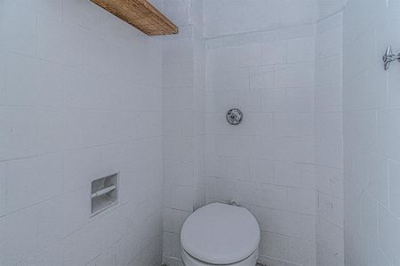 Casa à venda com 78m², 2 quartos e 1 vaga Casa à venda com 78m², 2 quartos e 1 vagabanheiro na área de serviço_1