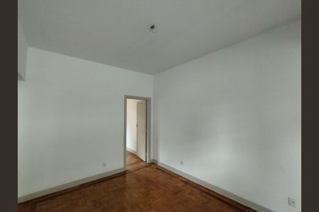Apartamento à venda com 79m², 2 quartos e 1 vaga Apartamento à venda com 79m², 2 quartos e 1 vagaSala