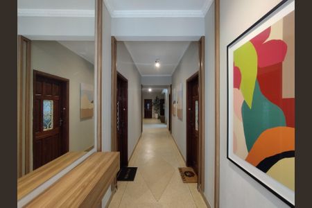 Hall de entrada de apartamento à venda com 2 quartos, 79m² em Aclimação, São Paulo