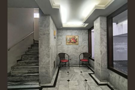 Apartamento à venda com 80m², 2 quartos e 1 vaga Apartamento à venda com 80m², 2 quartos e 1 vagaHall de entrada