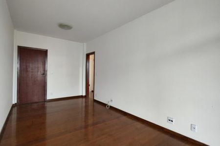 Apartamento à venda com 80m², 2 quartos e 1 vaga Apartamento à venda com 80m², 2 quartos e 1 vagaSala