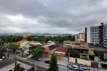 Apartamento à venda com 80m², 2 quartos e 1 vaga Apartamento à venda com 80m², 2 quartos e 1 vagaVista