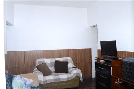 Casa à venda com 366m², 2 quartos e sem vagaSala