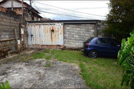 Casa à venda com 360m², 1 quarto e 4 vagasBanheiro Corredor