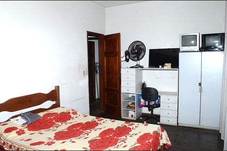 Casa à venda com 360m², 1 quarto e 4 vagasQuarto Suíte