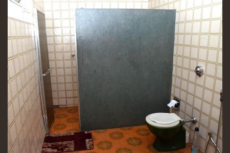 Casa à venda com 360m², 1 quarto e 4 vagasBanheiro da Suíte