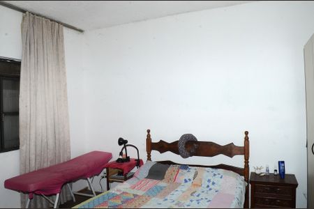 Quarto 1 de casa à venda com 1 quarto, 360m² em Goiânia, Belo Horizonte