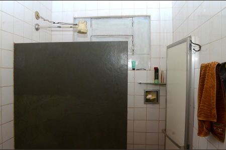 Casa à venda com 360m², 1 quarto e 4 vagasBanheiro Corredor