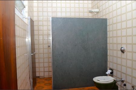 Casa à venda com 360m², 1 quarto e 4 vagasBanheiro da Suíte