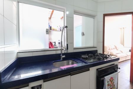 Casa de condomínio à venda com 62m², 2 quartos e 1 vagaCozinha